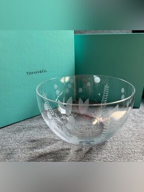 Tiffany & Co. Lily of the Valley Series Etched Crystal Bowl